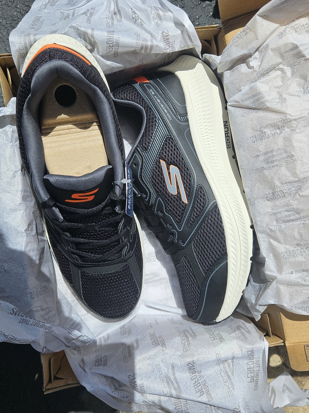 Skechers Men's Black & Orange Athletic Sneakers